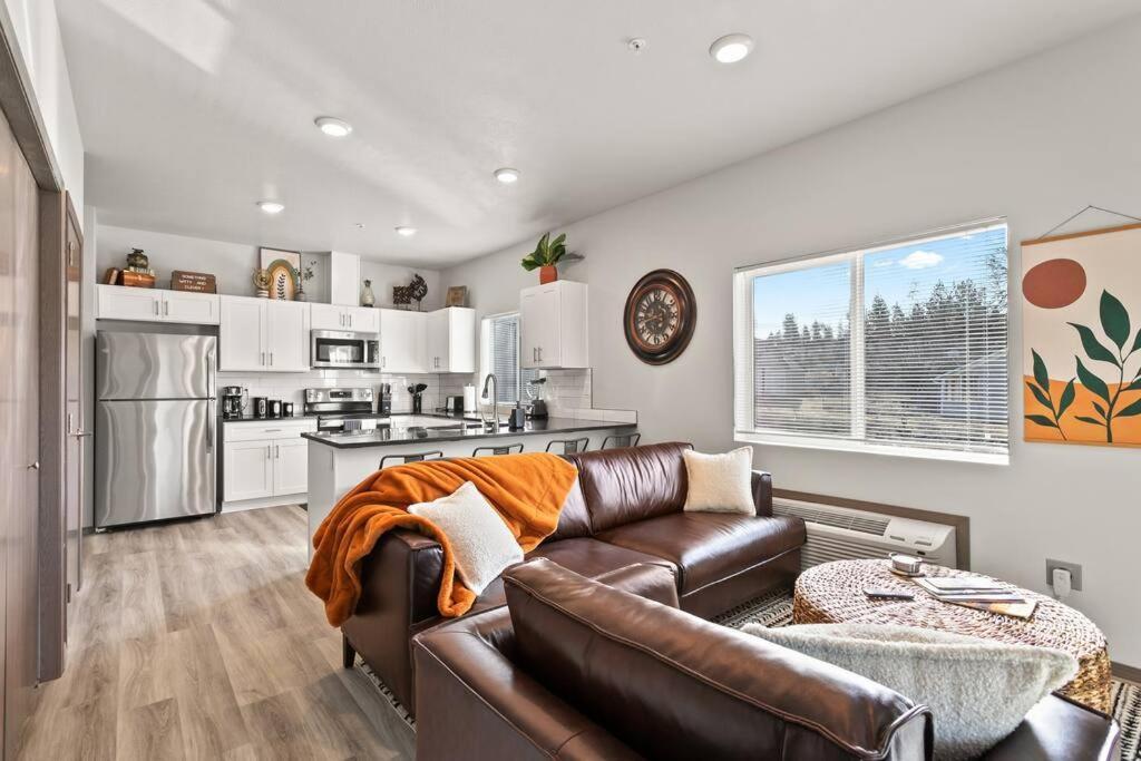 Brand New 2 Bed 2 Bath Near Perry District And Dt Διαμέρισμα Σποκάν Εξωτερικό φωτογραφία