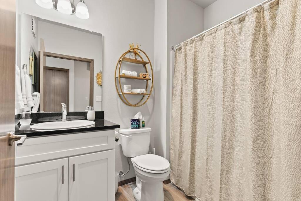 Brand New 2 Bed 2 Bath Near Perry District And Dt Διαμέρισμα Σποκάν Εξωτερικό φωτογραφία