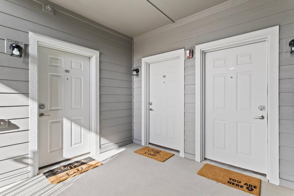 Brand New 2 Bed 2 Bath Near Perry District And Dt Διαμέρισμα Σποκάν Εξωτερικό φωτογραφία